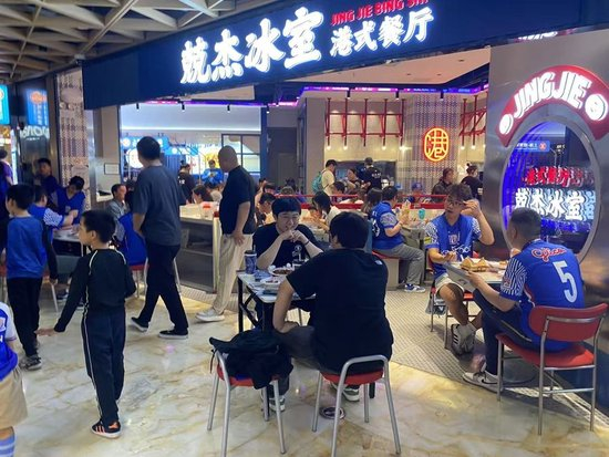 享受到真正的顶级富豪们享受到的专业服务详情图